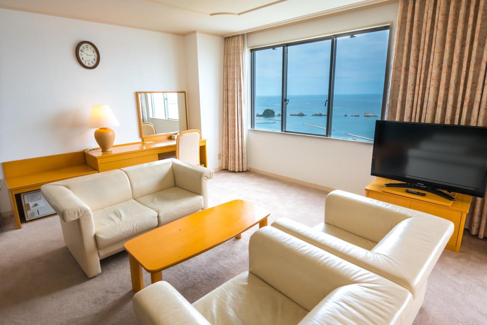Mercure Wakayama Kushimoto Resort & Spa Exterior foto
